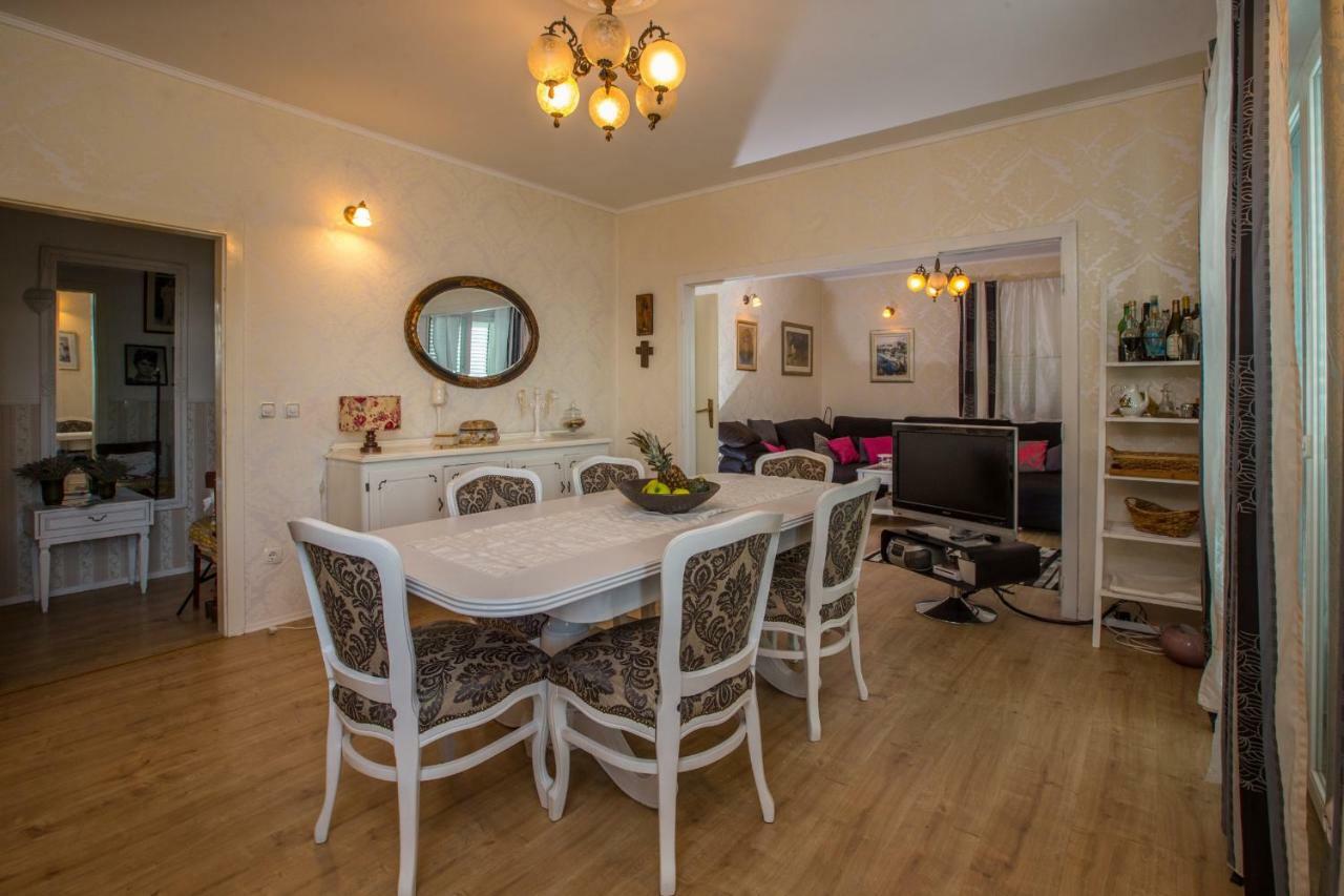 Apartment Valerija Jesenice  Zewnętrze zdjęcie
